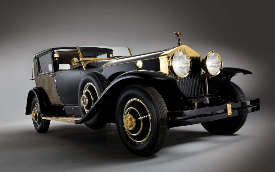 Photo représentant un modèle de Rolls-Royce des années 30 Jewpop