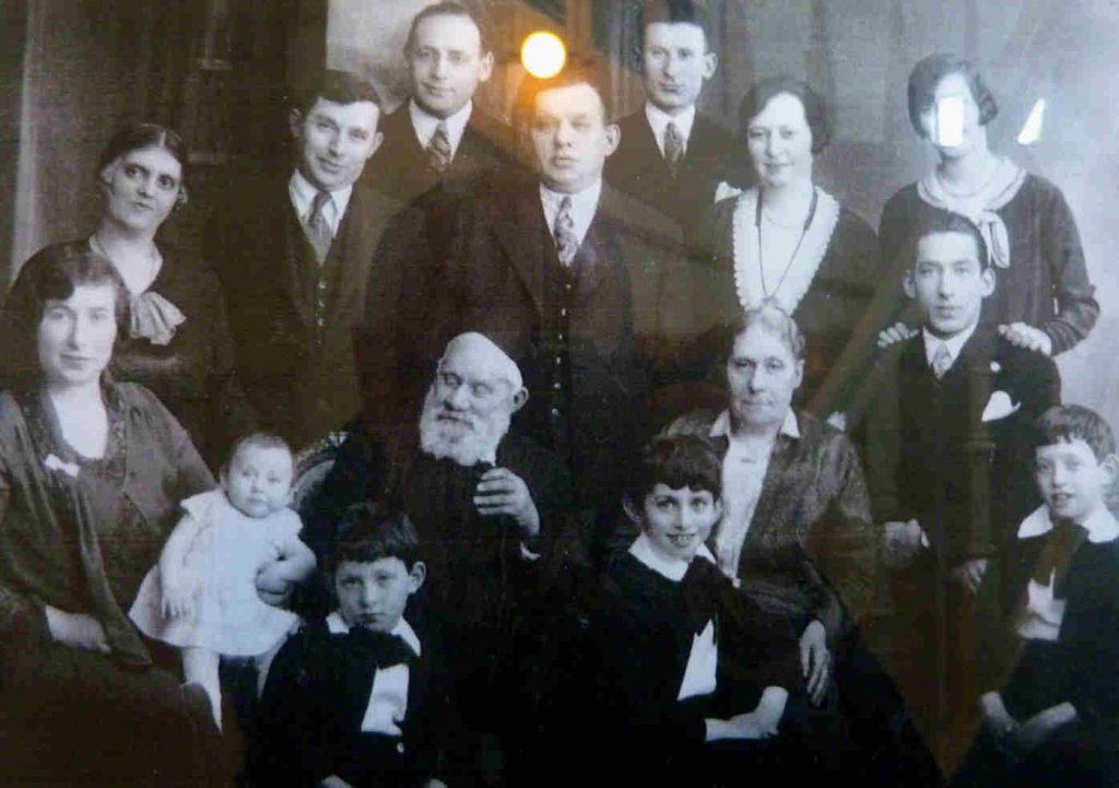 Famille juive Trondheim Norvege JewPop