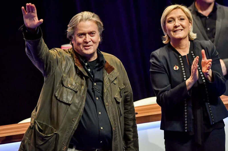Photo représentant Steve Bannon et Marine Le Pen Jewpop