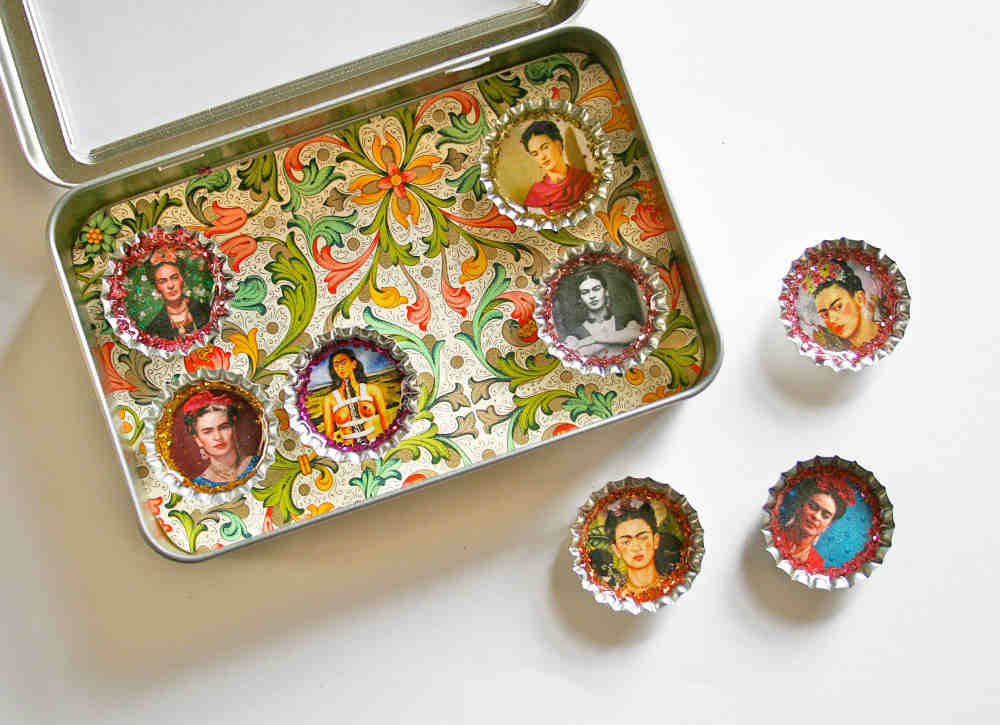 Frida Kahlo magnet