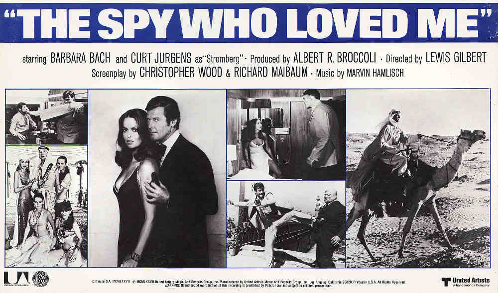 Affiche promotionnelle du film The Spy who love me avec Roger Moore et Barbara Bach Jewpop