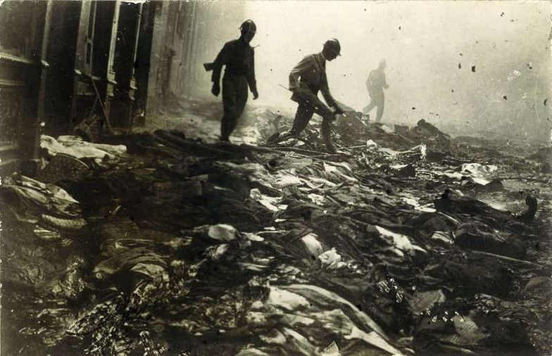 Photo prise après le pogrom de Constantine du 5 août 1934 Mahj Jewpop